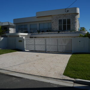 Classic Travertine Cobblestones
