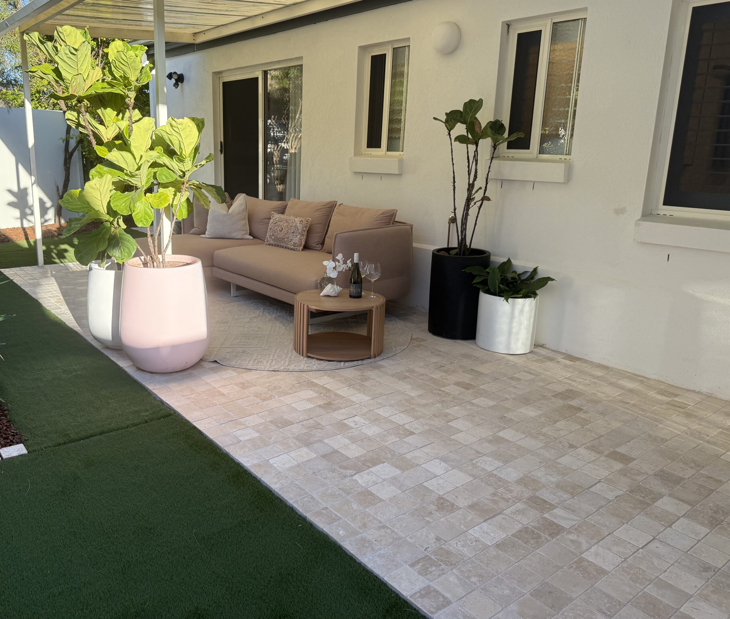 Classic Travertine Cobblestones - Image 3