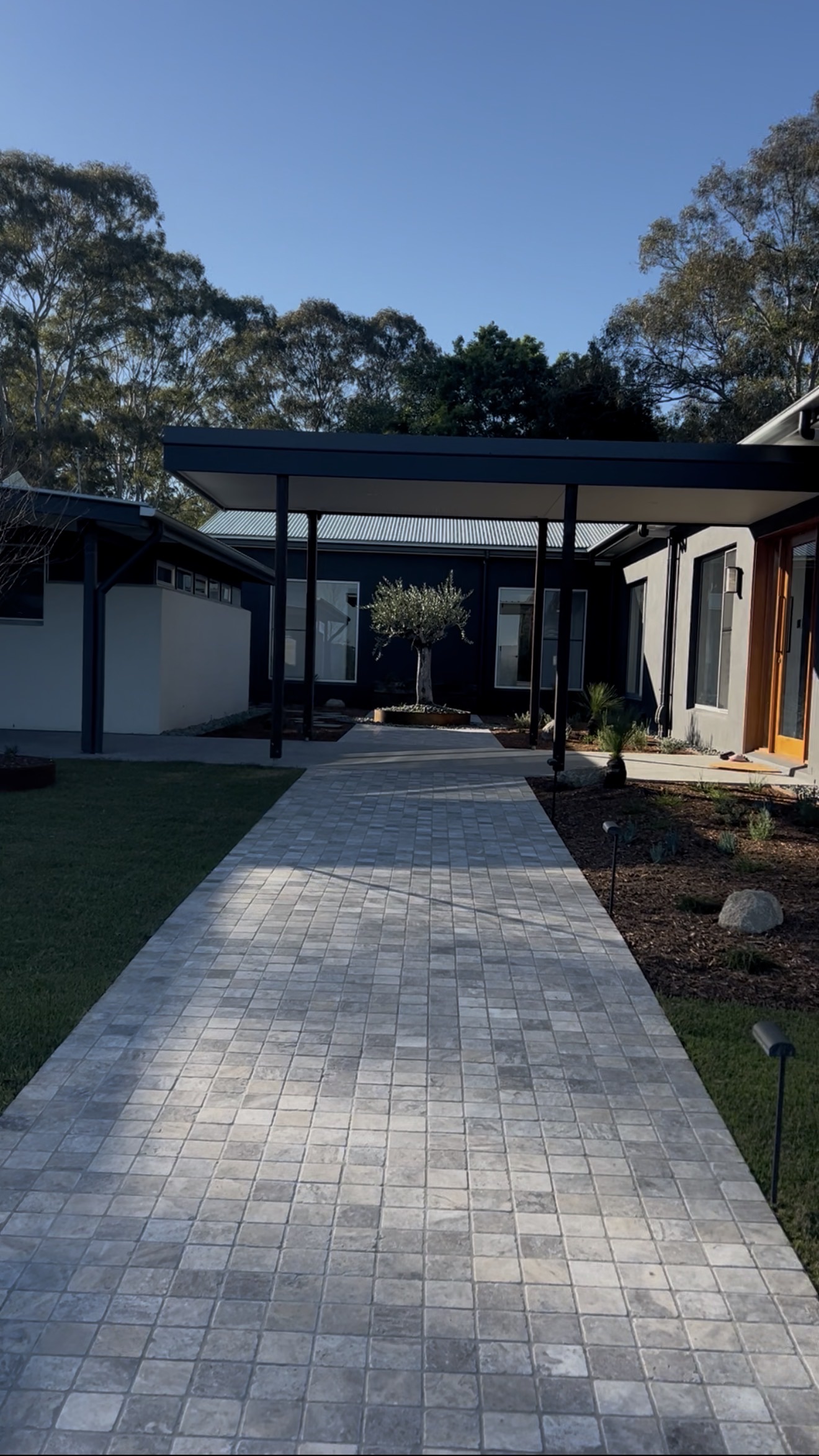 Silver Travertine Cobblestones - Image 2