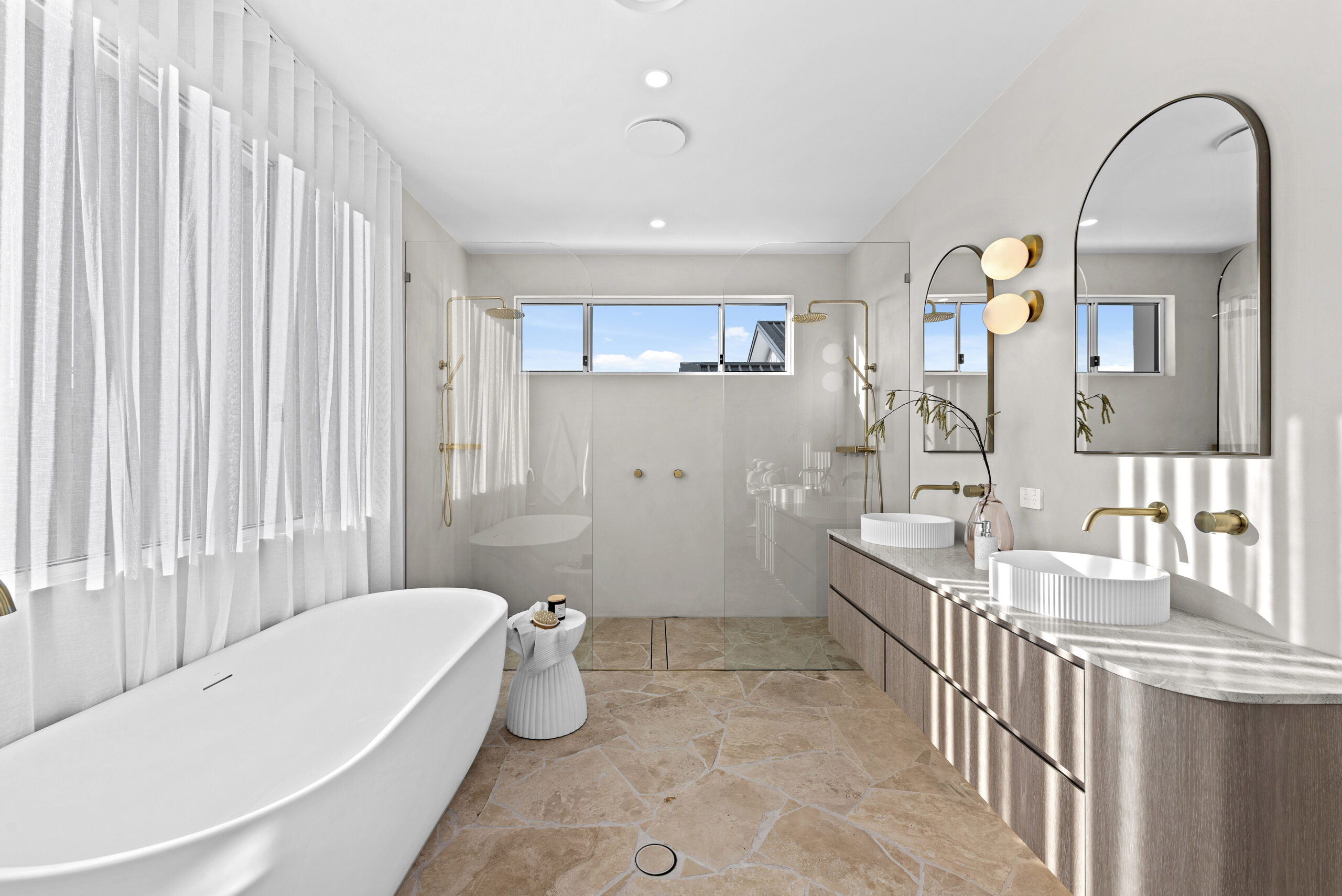 Classic Travertine Crazy Paving - Image 2